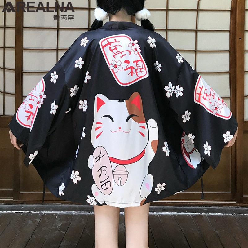 Japanischer Hersteller setzt auf traditionelle Ohrenschützer, die perfekt  zu Kimonos passen