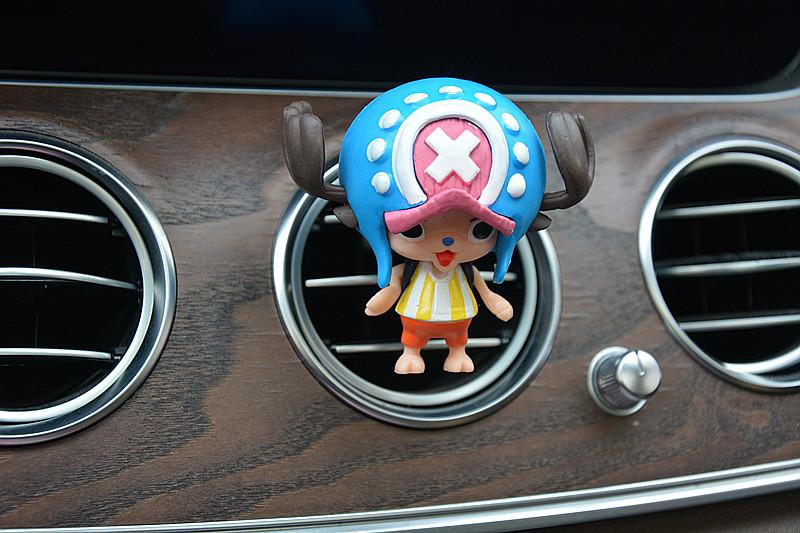 One Piece Car Air Fragrance Decoration Q